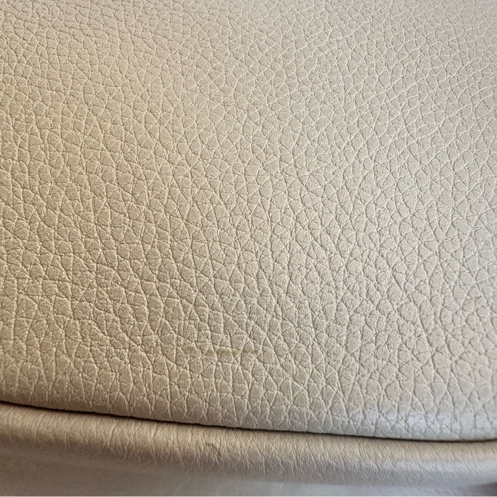 Gucci White Belt Bag with Navy and Red Strap - Picture 4 of 12